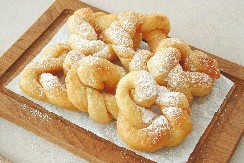 KEPANG KROFNE MIRIŠU NA DETINJSTVO Recept za slatkiš na kome su odrastale generacije